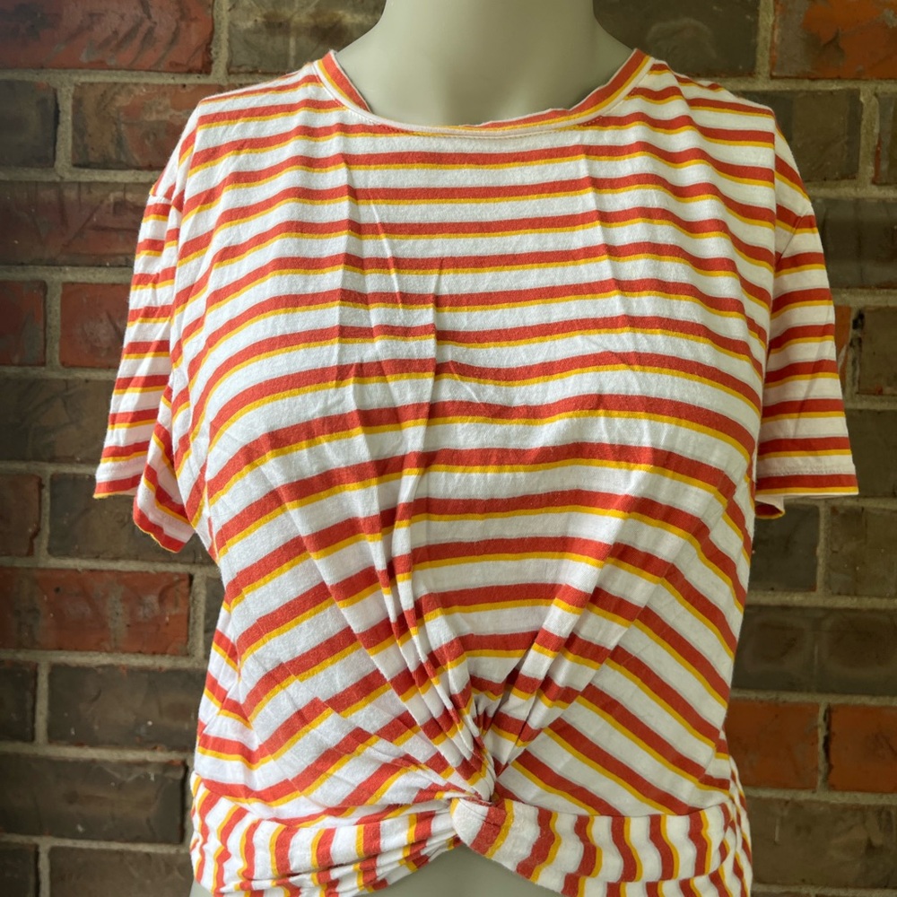 Forever 21 cropped shirt